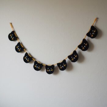 Black Cat Garland (2)